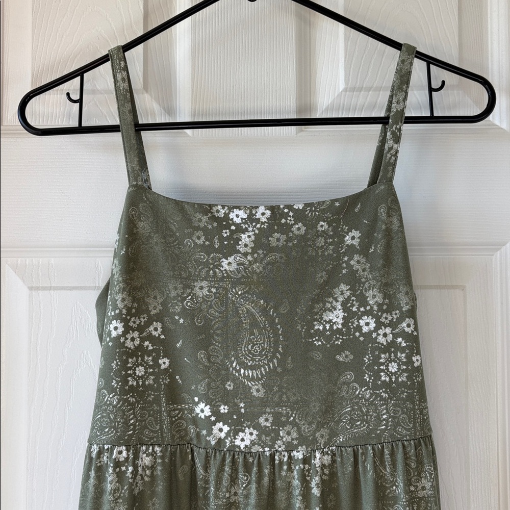 Green White Floral Maxi Dress - Picture 2 of 6